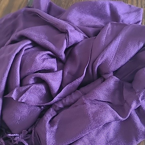 Purple scarf - Picture 2 of 6